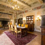 ベッド・アンド・ブレックファスト Palazzo Tornielli Mombello Monferrato