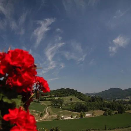 Alojamento de Acomodação e Pequeno-almoço Palazzo Tornielli *