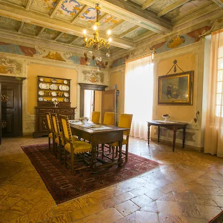 Panzió Palazzo Tornielli Mombello Monferrato