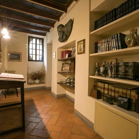 Alojamento de Acomodação e Pequeno-almoço Palazzo Tornielli *